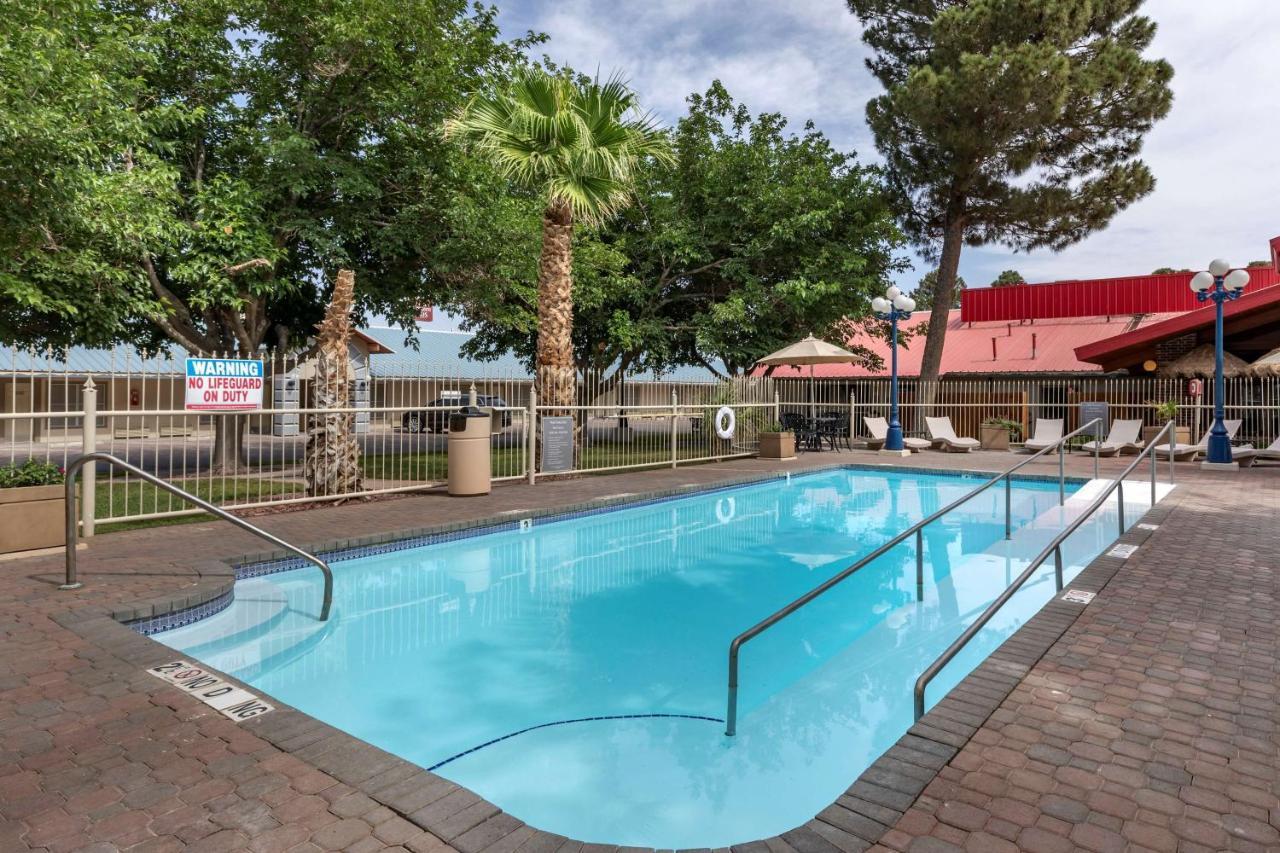 Best Western Swiss Clock Inn Pecos Exterior photo